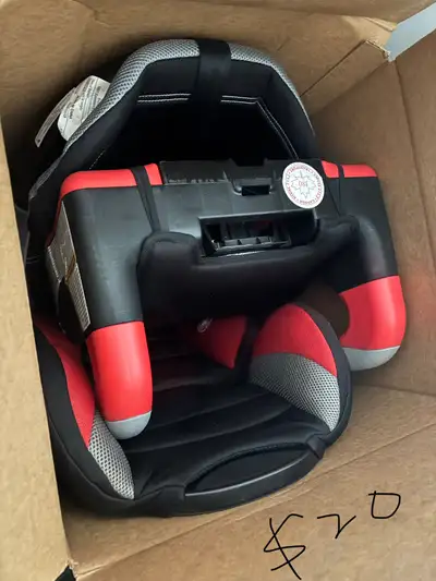 Evenflo Chase Car Seat, View more