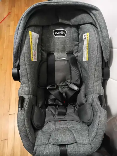 Poussette et siege auto, View more