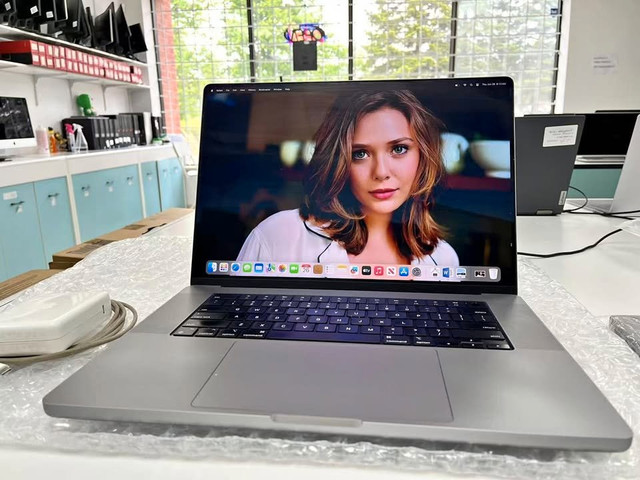 Apple Macbook Pro A2485 | 2021 | M1 Pro | 16 inch On SALE!!! in Laptops in Mississauga / Peel Region