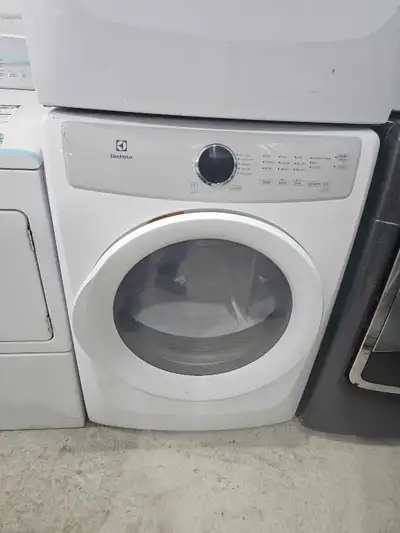 OAKVILLE! - Like New Electrolux 27" White Frontload Stackable El, View more