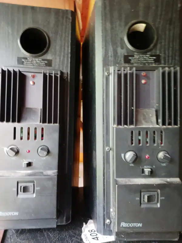 Wireless speakers for sale in Speakers in Markham / York Region - Image 6