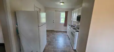 2bdrm house for rent on east flat