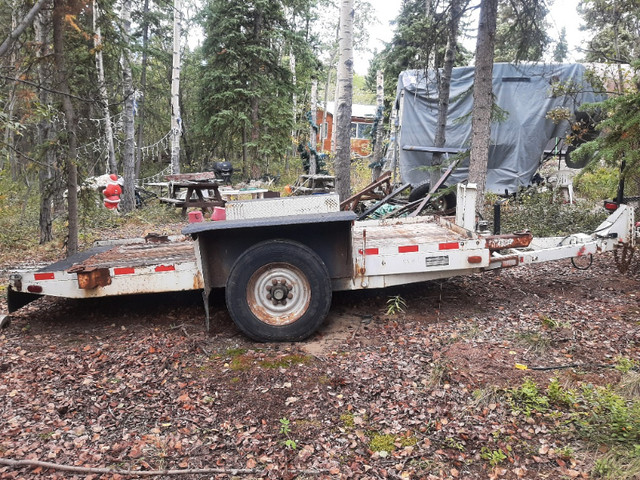 TILTDECK TRAILER in Cargo & Utility Trailers in Whitehorse