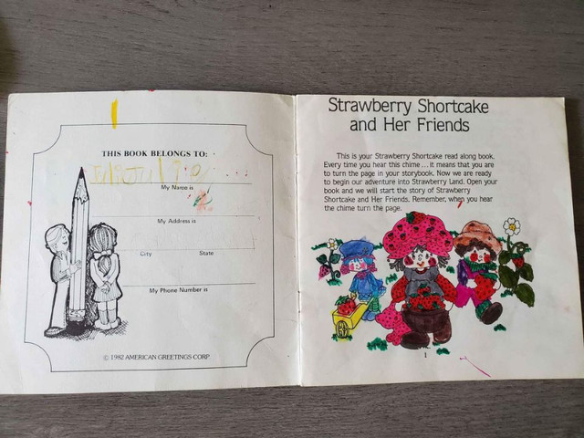 Vintage (1982) Kid Stuff Records Strawberry Shortcake book in Children & Young Adult in Edmonton - Image 2