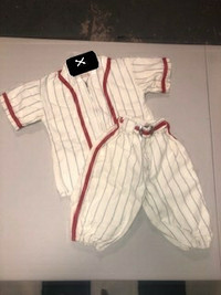 VINTAGE YOUTH BASEBALL OUTFIT/COSTUME