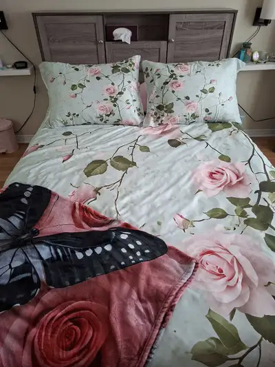 lit double, View more