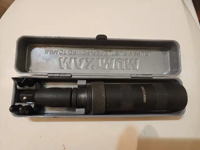 1/2" Drive Impact Screw Driver With 4 Bits And Metal Case. in Hand Tools in Windsor Region - Image 7