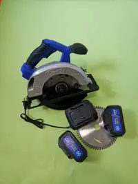 brand new circular saw 7-1/4in brushless with 2 batteries 20v 5a