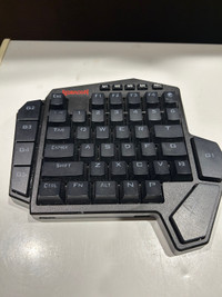 Gaming keyboard one handed 