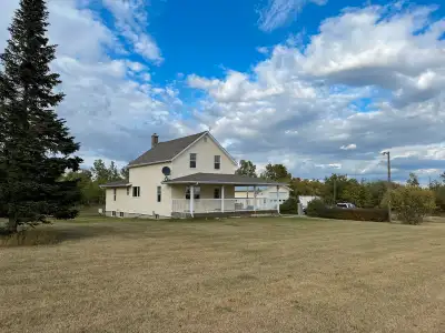 Acreage for Rent in Teepee Creek area. Newly renovated and ready for rent as soon as July 15 - Augus...