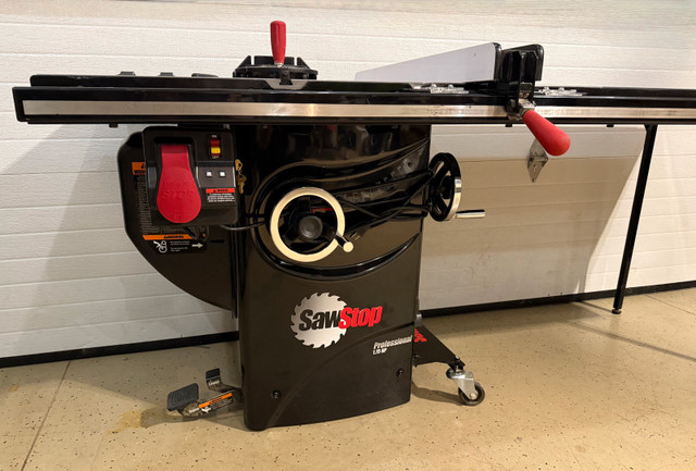 SawStop Professional Table Saw in Power Tools in Saskatoon