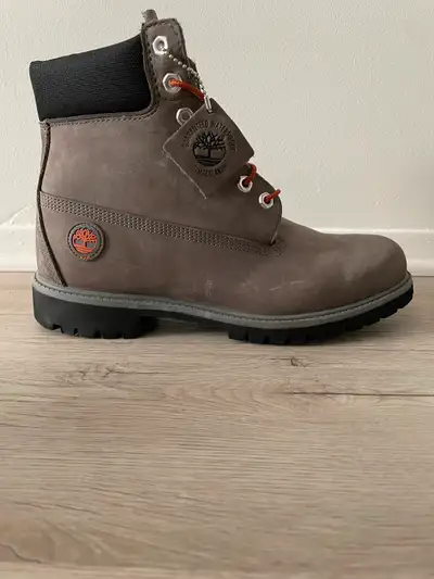 Bottes Timberland originales grises – Taille 10.5 (homme), View more