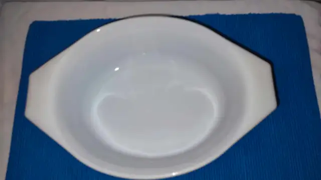 Vintage (New) "Butterfly Gold" Casserole -- Yorkton, SK62863738465665121