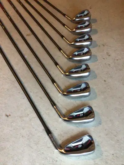 Ping men’s G410 right hand irons, View more