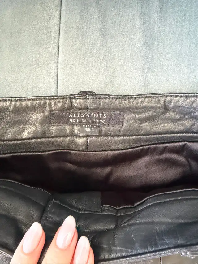 Genuine leather skirt  in Women's - Bottoms in City of Toronto - Image 4