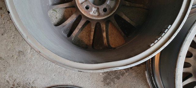 Infiniti M35X OEM 18 Inch Factory Rims in Tires & Rims in Oshawa / Durham Region - Image 3
