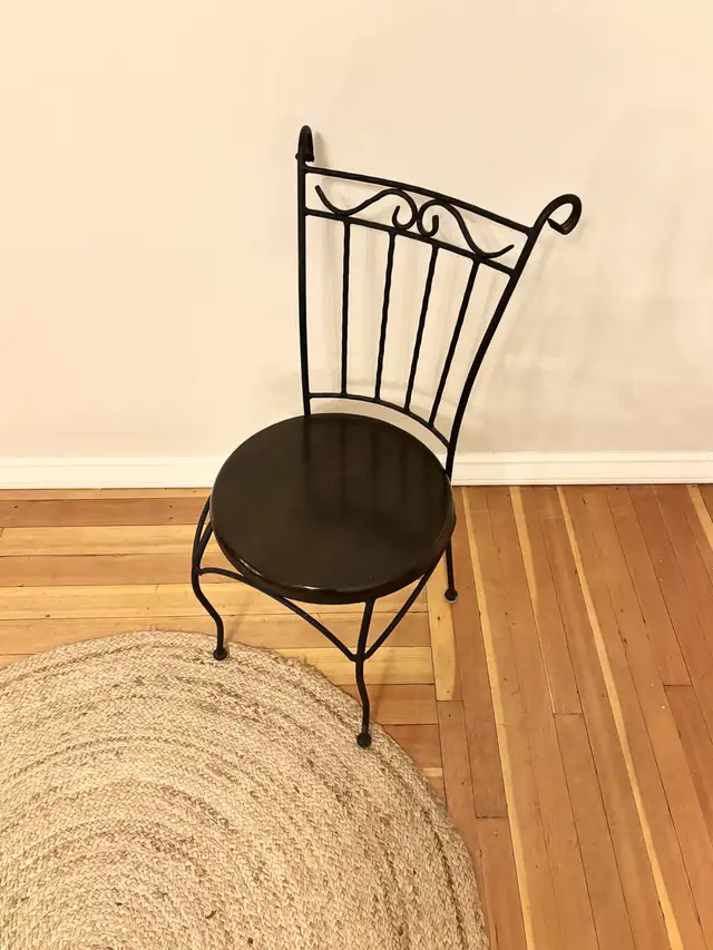 wrought iron & solid wood chairs  in Chairs & Recliners in Nelson - Image 6