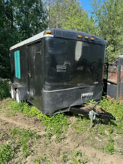 Enclosed trailer 7x14 lights and breaks work no leaks tows great new tires and rims asking $2400 fir...