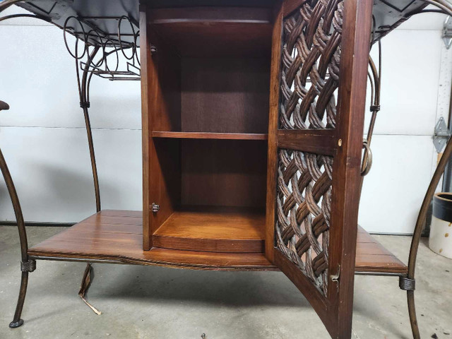 Wine cabinet  in Hutches & Display Cabinets in Sarnia - Image 2