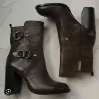 Zara heeled boots- size 9