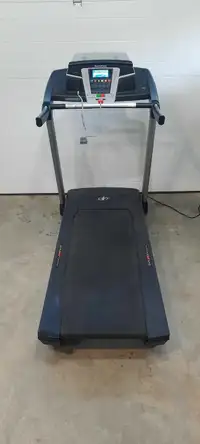 NordicTrack iFit Treadmill (Delivery Included!!)