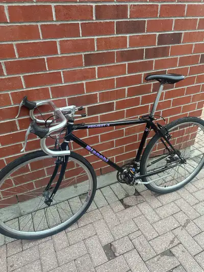 ADULT SIZE MEDIUM VINTAGE BIANCHI HYBRID ROAD COMMUTER BIKE, View more