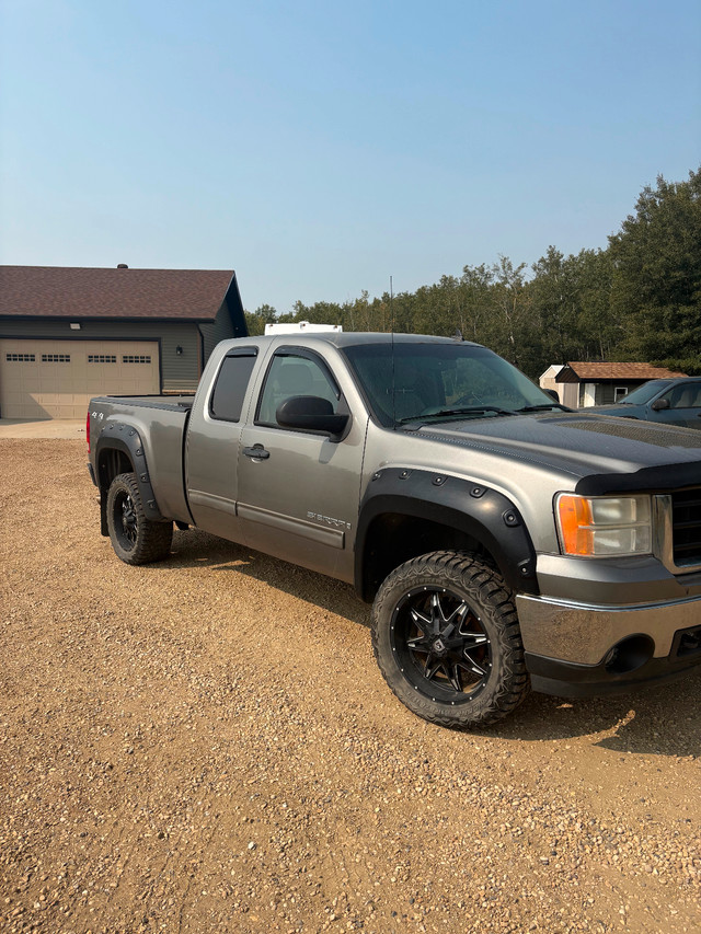 2008 GMC Sierra 1500 SLE in Cars & Trucks in Edmonton - Image 2