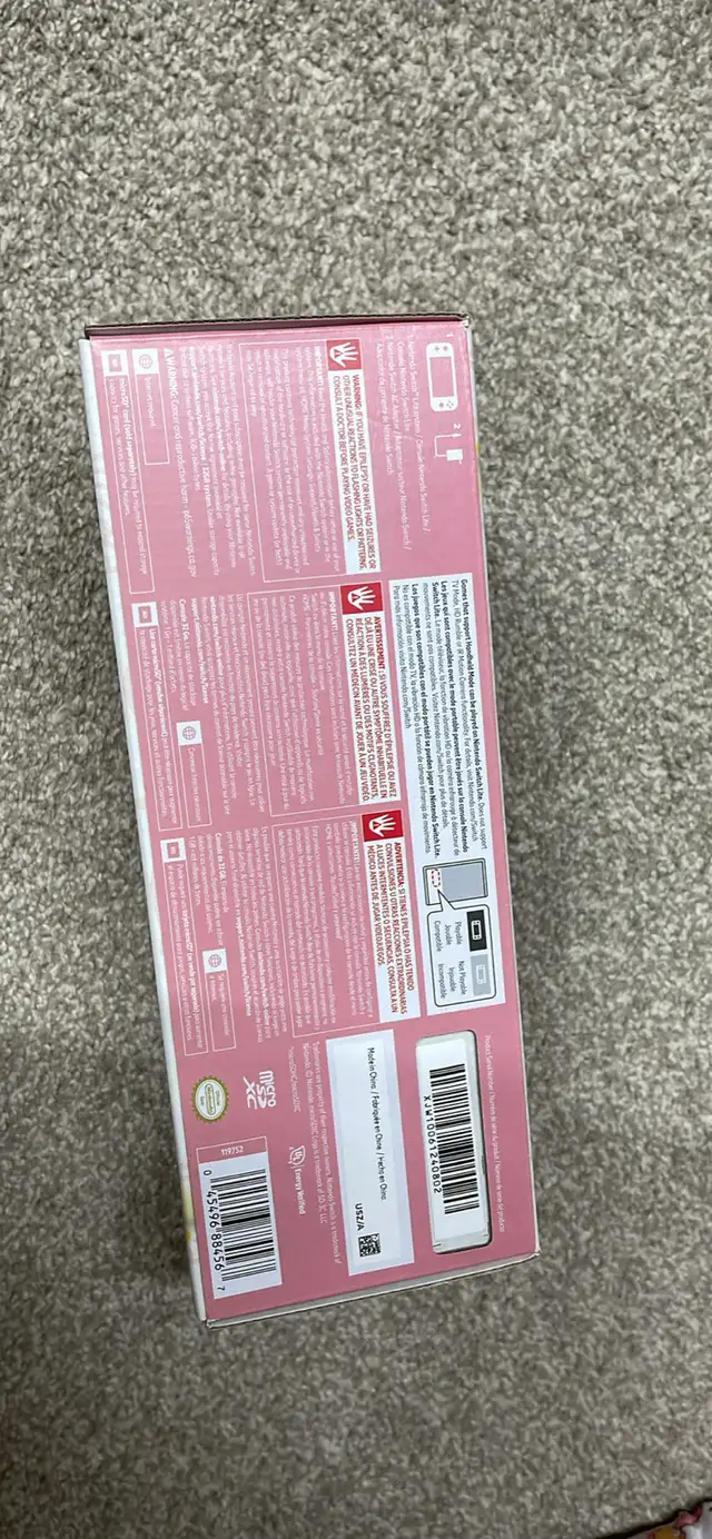 Nintendo Switch Lite “Isabelle’s Aloha Edition”63347537004803124