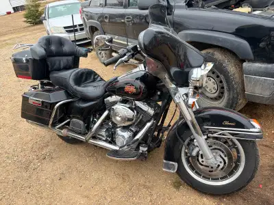 Runs and rides great! Fresh sk safety!! So can be plated anywhere! 49,000 Miles not kms! Too bulky f...