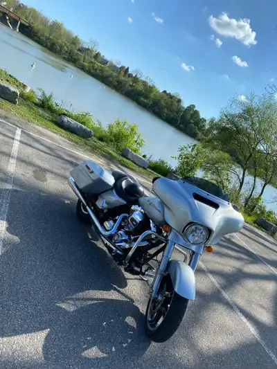 Bike is in great condition has upgraded speakers exhaust air filter can come safetied for asking pri...
