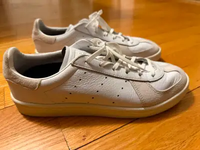 NEW Genuine Adidas bw army style MEN size 8, View more