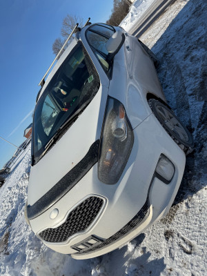 2015 Kia Rondo
