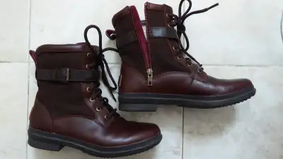 Nice UGG boots Like new, View more