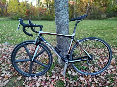 Trek Madone 4.7, View more