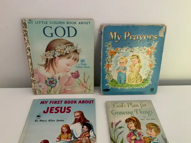 4 Vintage CHILDREN BOOKS - Christian Subjects in Children & Young Adult in Belleville - Image 4