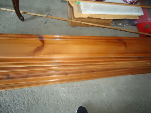 **WOOD PANELS VARNISHED READY TO USE** in Floors & Walls in City of Montréal - Image 3