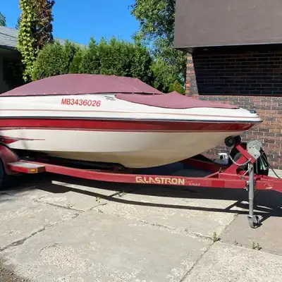 I'm selling a used 2000 Glastron Bowrider, a versatile boat perfect for watersports and leisurely cr...
