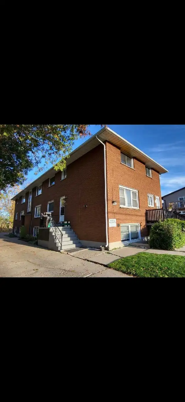 2 Bedroom @ Victoria / Belmont  (midtown)