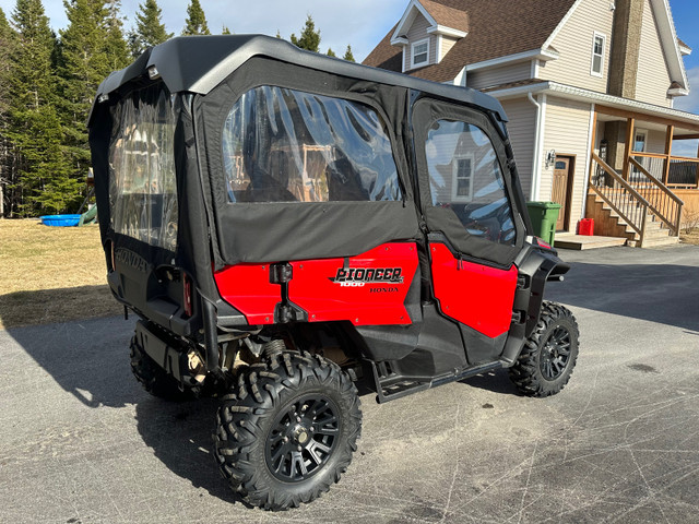 2021 Honda Pioneer 1000-5P Deluxe in ATVs in Corner Brook - Image 4