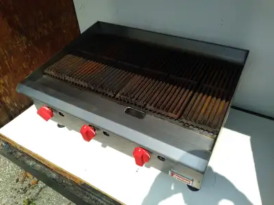 Omcan 36" Charbroiler CE CN CBR36 Mint Condition. Works on natural gas or propane. Also available st...