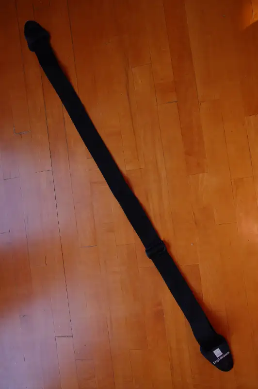 LONG & MCQUADE BLACK GUITAR STRAP,  5 CM WIDE X 145 CM LONG MINT in Amps & Pedals in Gatineau - Image 2