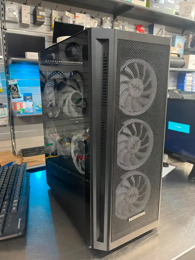 Gaming/Working Desktop in Desktop Computers in City of Montréal - Image 3