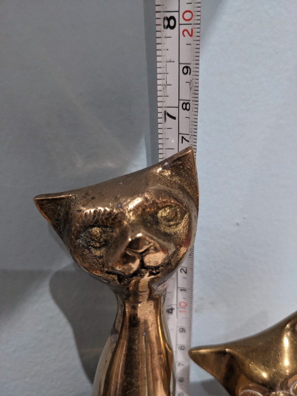 Vintage Korea made brass cat family of 3 in Arts & Collectibles in City of Toronto - Image 2