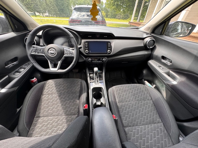 Nissan Kicks Play SV FWD 2025 – Transfert de location — photo 4