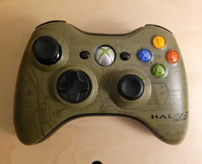 Selling a used but good condition, authentic Xbox 360 Halo 3 ODST edition controller. This collectib...