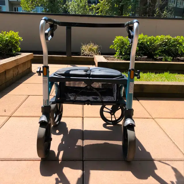 Evolution Xpresso Mini Walker in Health & Special Needs in Chilliwack - Image 5