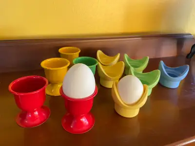 6 Vintage Tupperware Egg Holders Plus 5 Metal Ones, View more