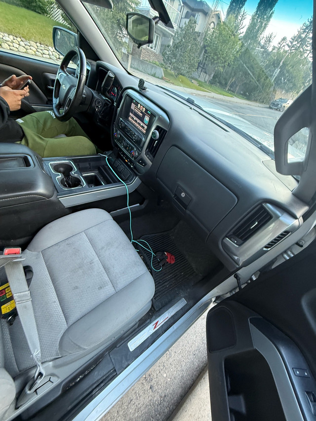 chevrolet silverado 1500 in Cars & Trucks in Calgary - Image 3