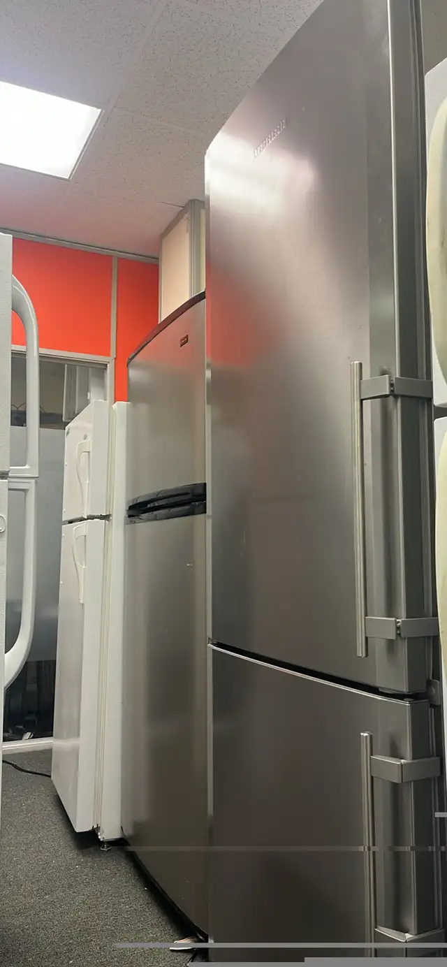 Used perfect condition Refrigerators Appliances 30 Days Warrant in Refrigerators in Kitchener / Waterloo - Image 9