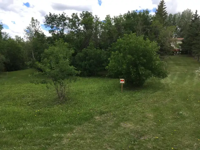 SASKATCHEWAN BEACH Lakeview Lot For Sale By Owner in Land for Sale in Regina - Image 3
